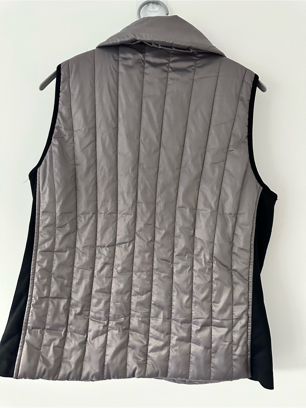 Zenergy by Chico’s Quilted Puffer Vest Size 0 Silver Gray Black Full Zip - Picture 4 of 14